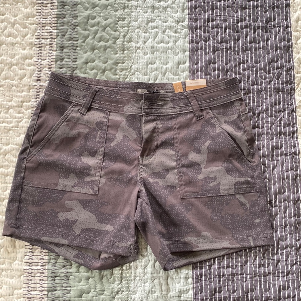 Prana Womens size 6 Olivia Short